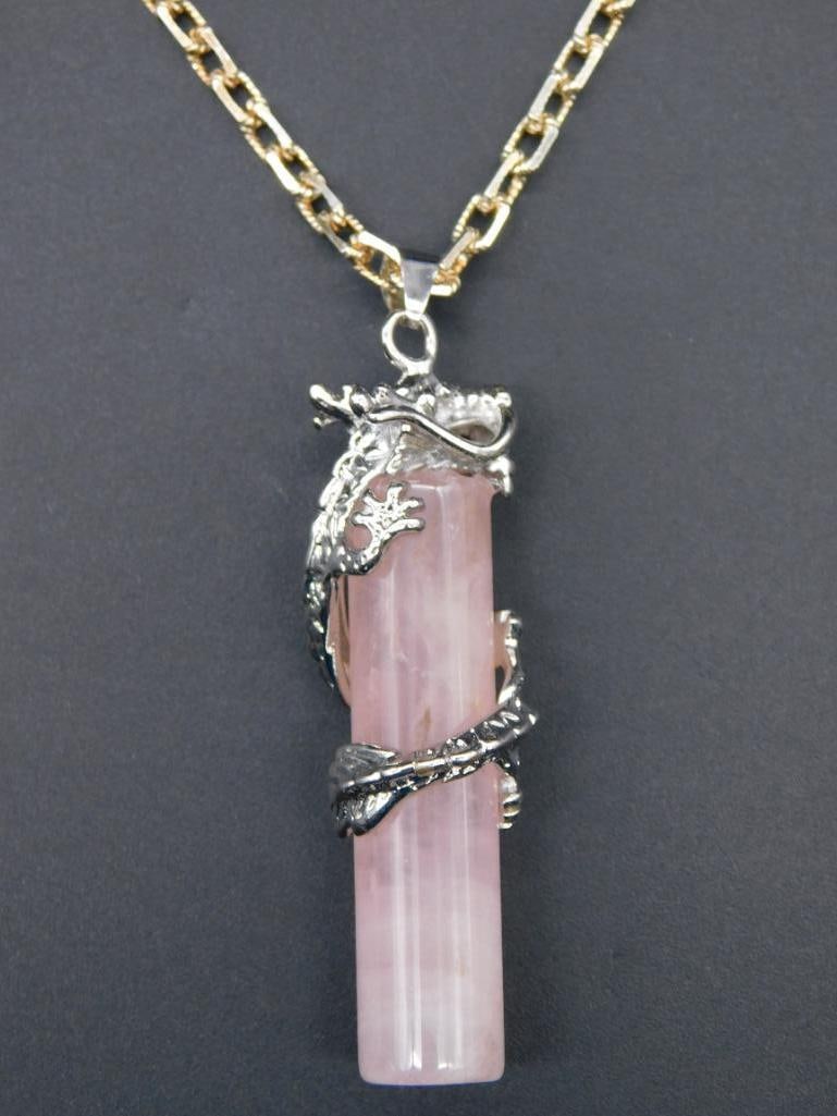 ROSE QUARTZ DRAGON PENDANT ON CHAIN NECKLACE VINTAGE ANTIQUE: ROSE QUARTZ DRAGON PENDANT ON CHAIN NECKLACE VINTAGE ANTIQUE
