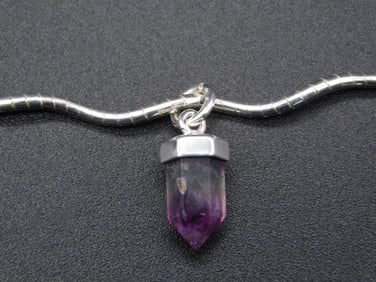 FLUORITE PENDANT ON ITALIAN STERLING SILVER CHAIN NECKLACE VINTAGE ANTIQUE