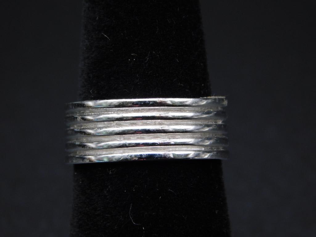 STERLING SILVER RING SIZE 7 VINTAGE ANTIQUE: STERLING SILVER RING SIZE 7 VINTAGE ANTIQUE