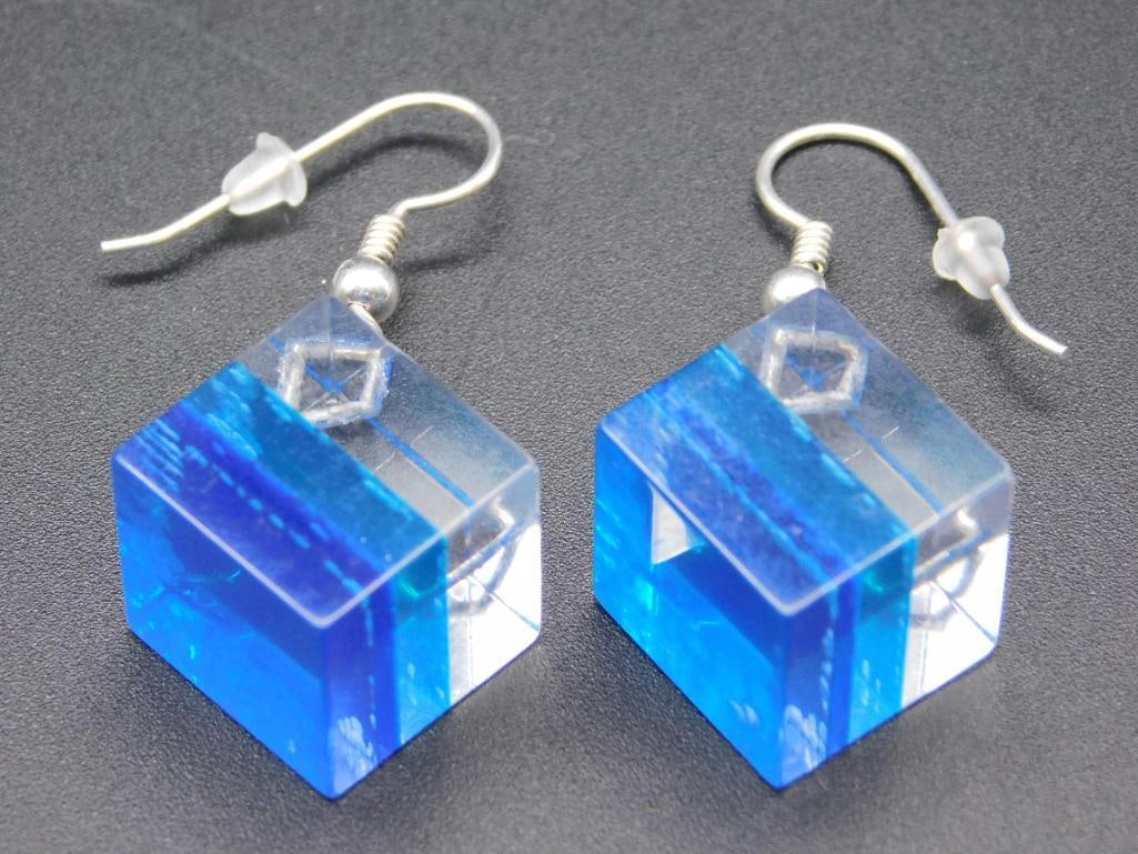 1970S ACRYLIC CUBE ON STERLING SILVER EARRINGS VINTAGE ANTIQUE: 1970S ACRYLIC CUBE ON STERLING SILVER EARRINGS VINTAGE ANTIQUE