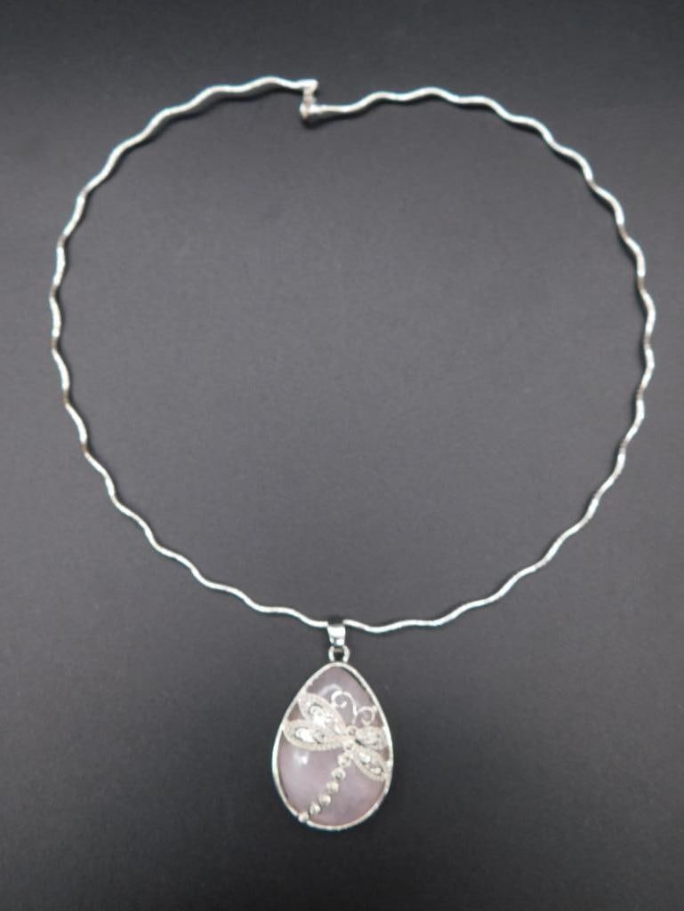 ROSE QUARTZ DRAGONFLY PENDANT ON ITALIAN STERLING SILVER CHAIN NECKLACE VINTAGE ANTIQUE: ROSE QUARTZ DRAGONFLY PENDANT ON ITALIAN STERLING SILVER CHAIN NECKLACE VINTAGE ANTIQUE