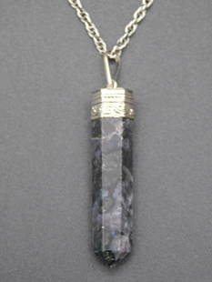 GABBRO PENDANT ON STERLING SILVER NECKLACE VINTAGE ANTIQUE: GABBRO PENDANT ON STERLING SILVER NECKLACE VINTAGE ANTIQUE