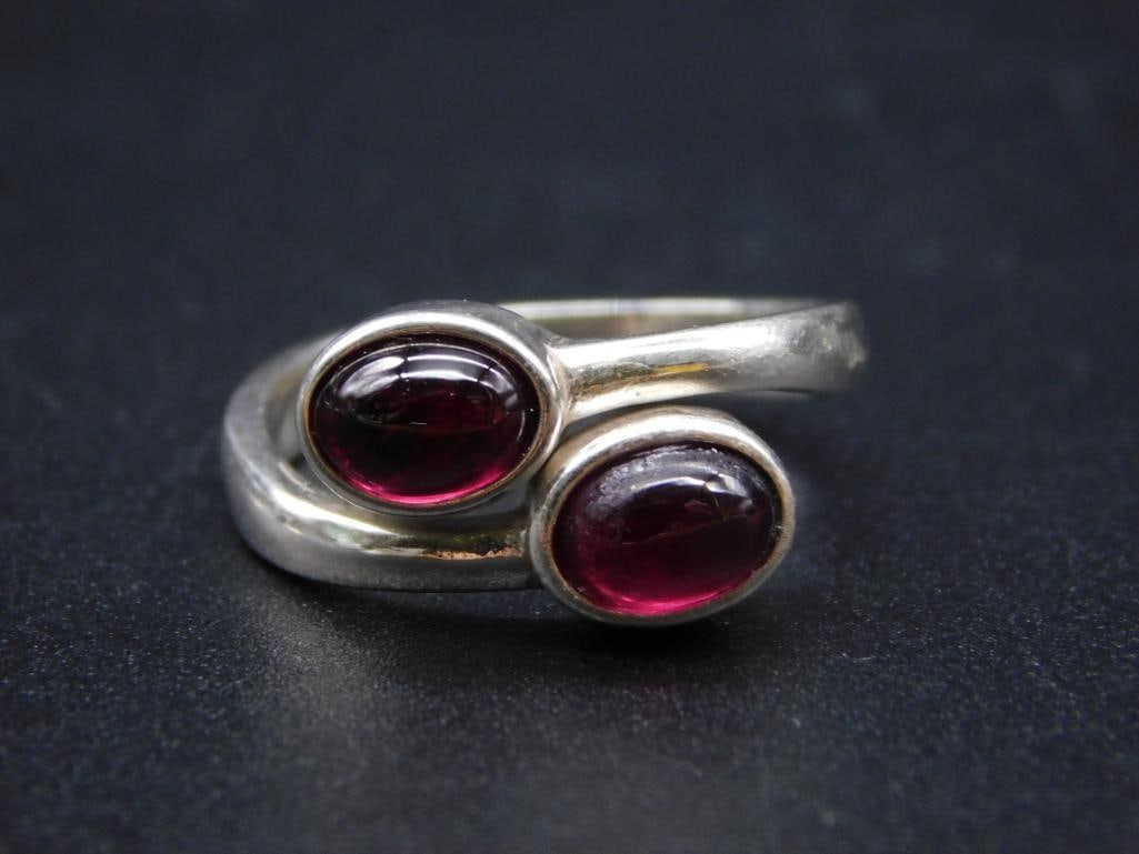 STERLING SILVER AND STONE RING SIZE 7 VINTAGE ANTIQUE: STERLING SILVER AND STONE RING SIZE 7 VINTAGE ANTIQUE