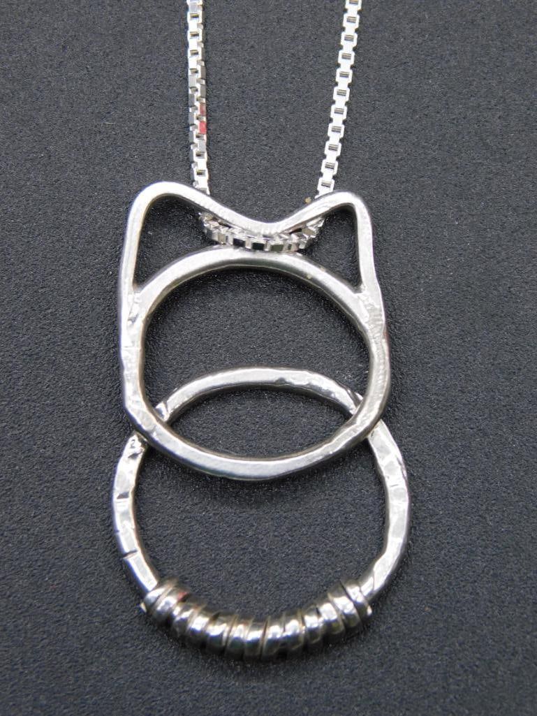 HAMMERED LINK PENDANT ON STERLING SILVER ADJUSTABLE CHAIN NECKLACE VINTAGE ANTIQUE (1 of 3)