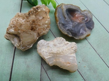 MIXED ROUGH ROCK ROCK STONE LAPIDARY SPECIMEN