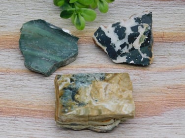 MIXED ROUGH ROCK STONE LAPIDARY SPECIMEN