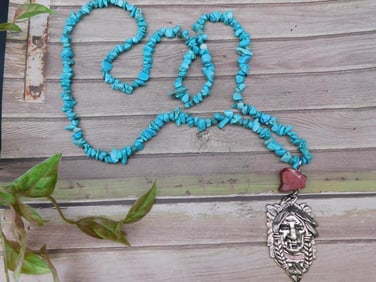 Turquoise Necklace with Silver Tone Pendant