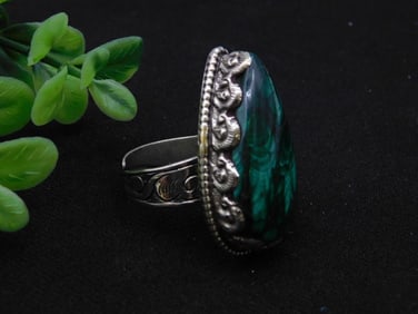 Teardrop Green Stone Statement Ring, Size 11.5