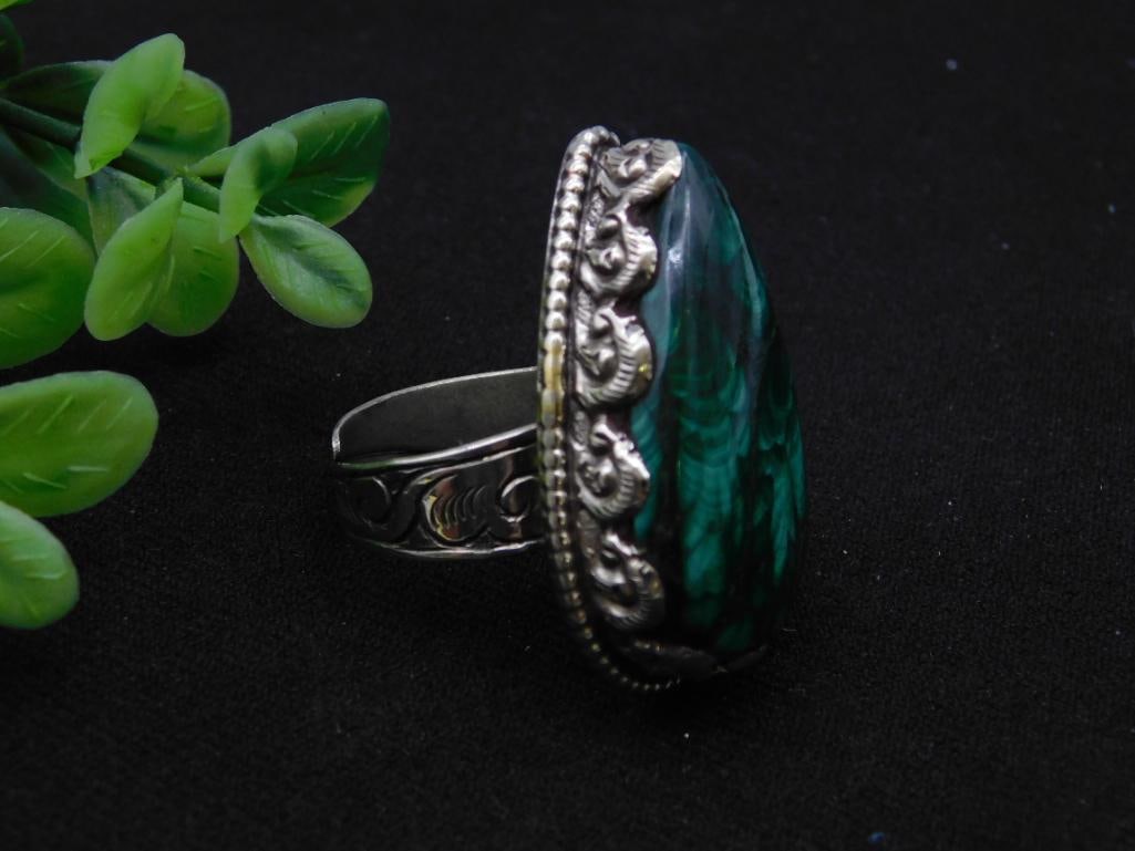 Teardrop Green Stone Statement Ring, Size 11.5: Teardrop Green Stone Statement Ring, Size 11.5