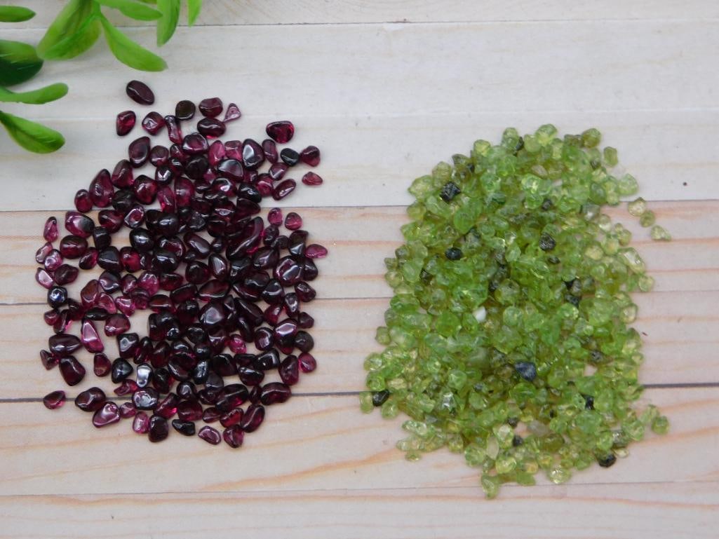 GARNET AND PERIDOT ROCK STONE LAPIDARY SPECIMEN: GARNET AND PERIDOT ROCK STONE LAPIDARY SPECIMEN