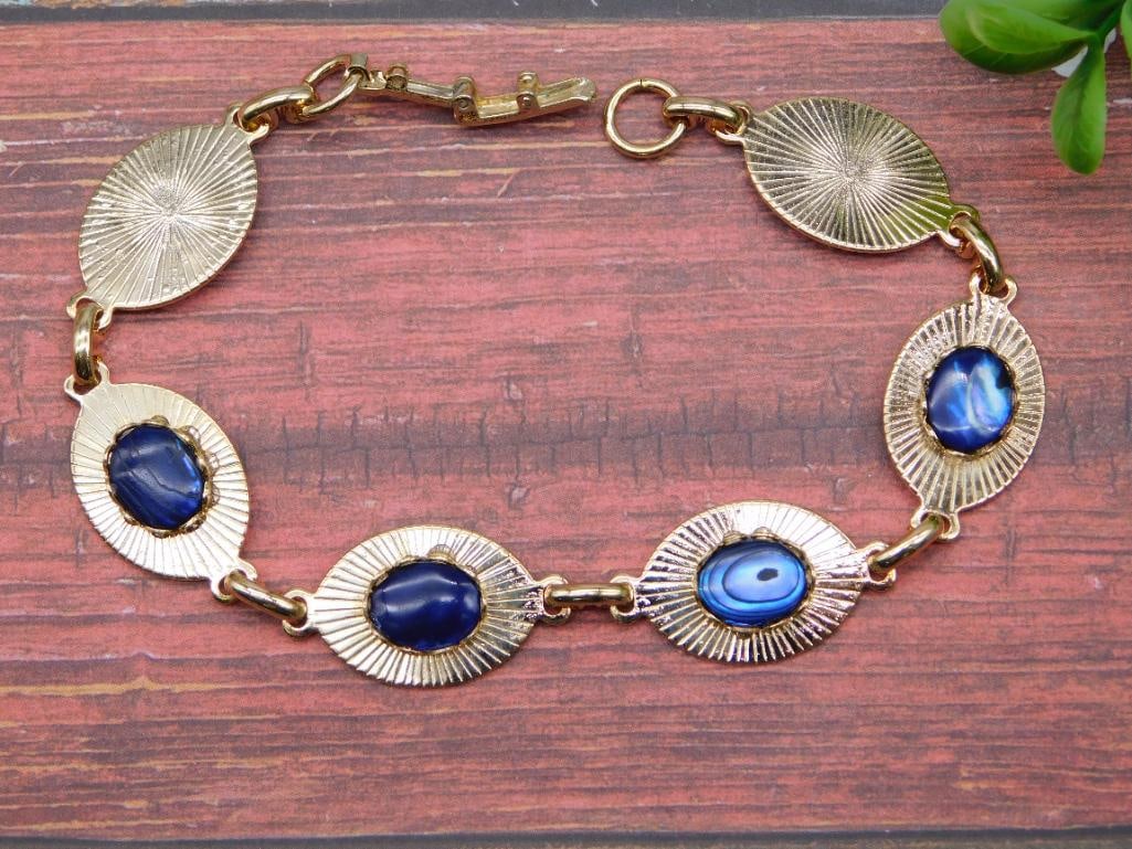 ABALONE BRACELET ROCK STONE LAPIDARY SPECIMEN: ABALONE BRACELET ROCK STONE LAPIDARY SPECIMEN