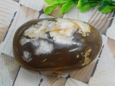 HATMANS FLOWER PETAL AGATE ROCK STONE LAPIDARY SPECIMEN
