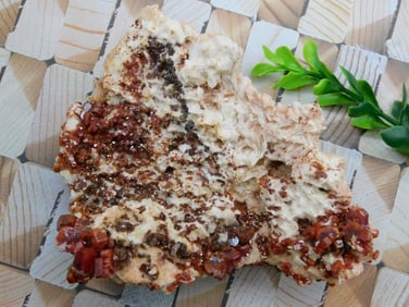 VANADINITE ROCK STONE LAPIDARY SPECIMEN