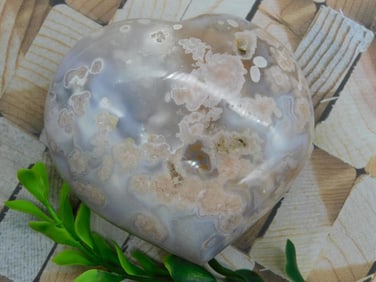 HATMANS FLOWER PETAL AGATE ROCK STONE LAPIDARY SPECIMEN