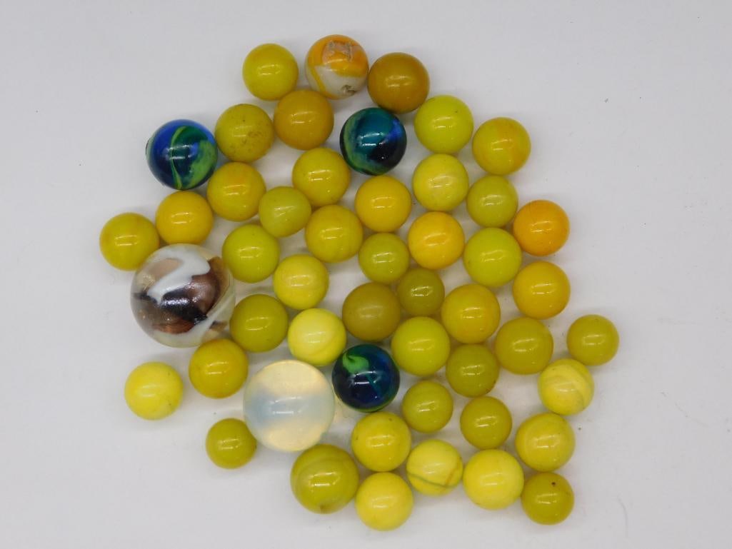 VINTAGE GLASS MARBLES: VINTAGE GLASS MARBLES