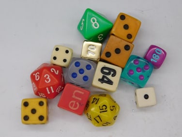 PLAYING DICE VINTAGE ANTIQUE