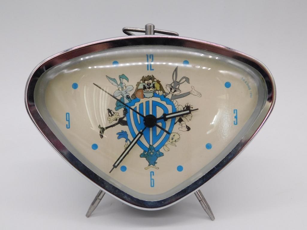 Vintage Warner Bros. Alarm Clock with Cartoon Characters (1 of 2)