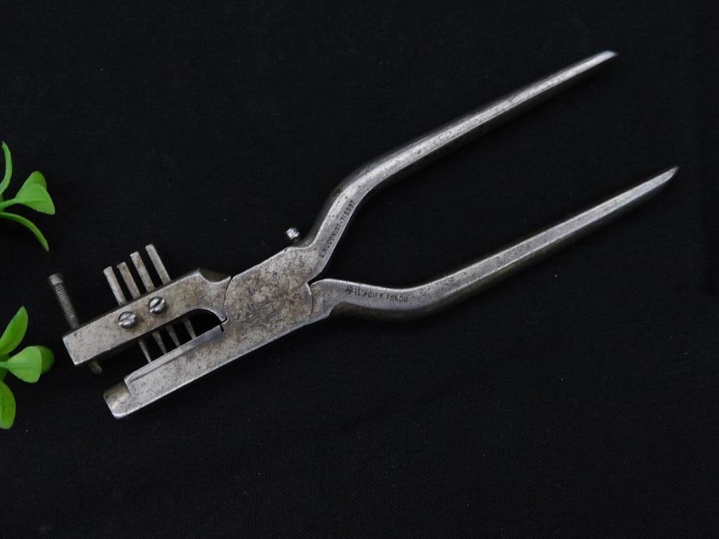 Antique Hudmont Stamping Tool with Ruler for Size Reference WATCHMAKER WATCHMAKING TOOL (1 of 3)