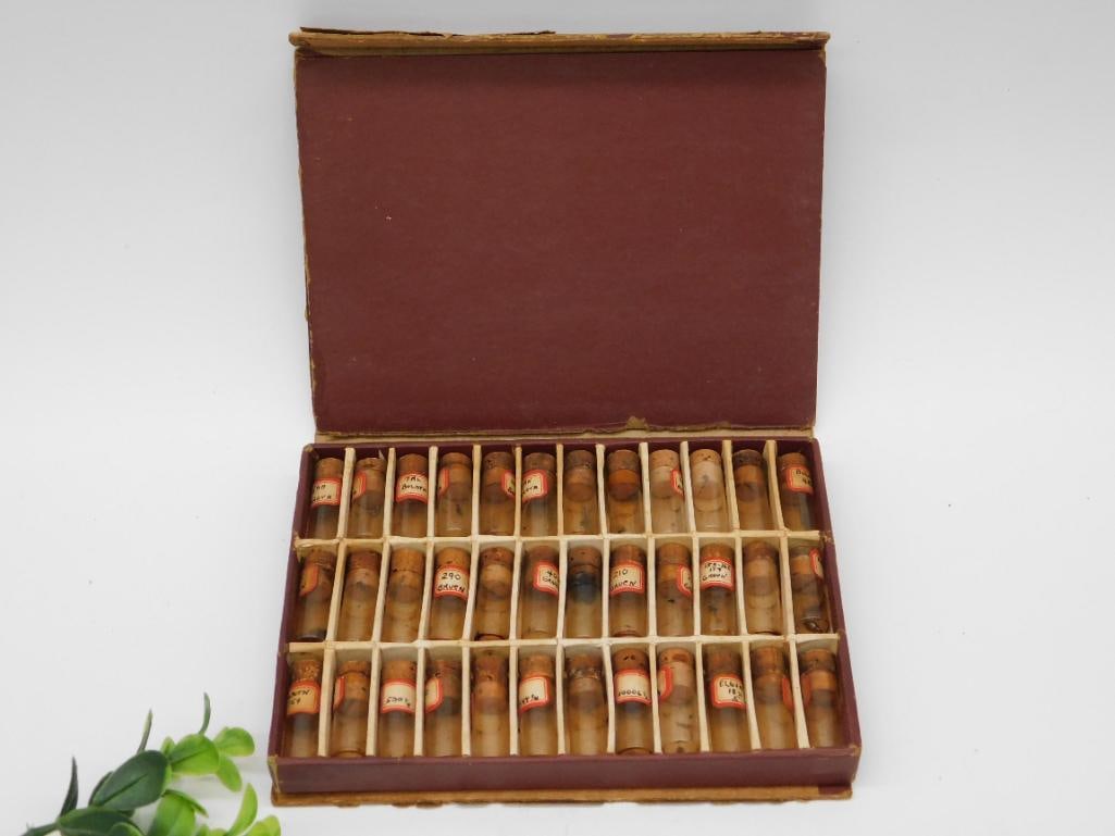 Vintage Watchmakers Jewel Vials in Original Case WATCHMAKER WATCHMAKING TOOLS (1 of 3)