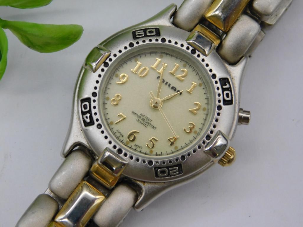 Two-Tone Womens Analog Wristwatch With Quartz Movement WATCHMAKER WATCHMAKING TOOLS (1 of 3)