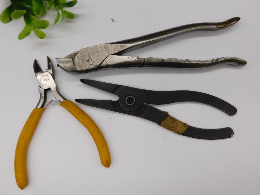 Three Pliers with Varied Designs and Purposes WATCHMAKER WATCHMAKING TOOLS (1 of 4)
