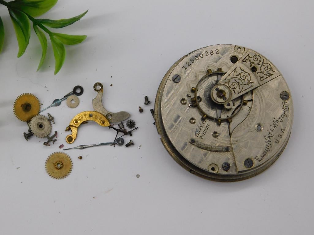 Hamilton National Watch Co. Vintage Movement with Parts WATCHMAKER WATCHMAKING TOOLS (1 of 4)
