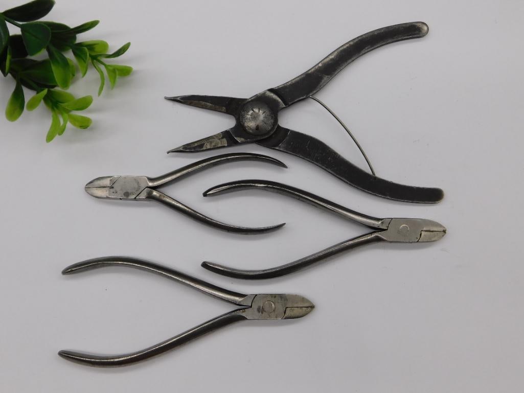 Vintage Metal Hand Tools with Various Markings WATCHMAKER WATCHMAKING TOOLS (1 of 4)