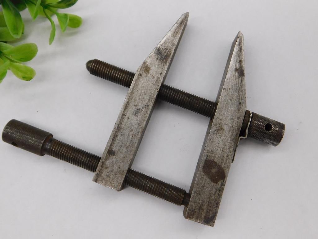 Vintage Adjustable Metal Clamp with Dual Screws WATCHMAKER WATCHMAKING TOOLS (1 of 2)