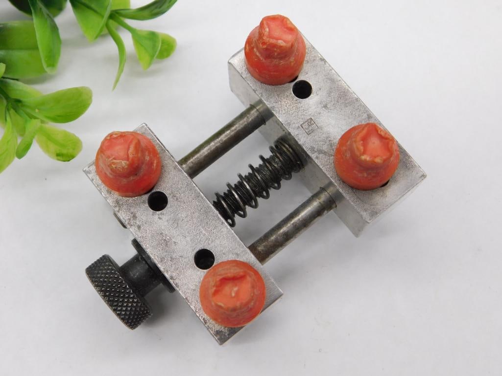 Metal Clamp Tool with Spring Mechanism and Rubber Tipped Pins WATCHMAKER WATCHMAKING TOOLS (1 of 3)