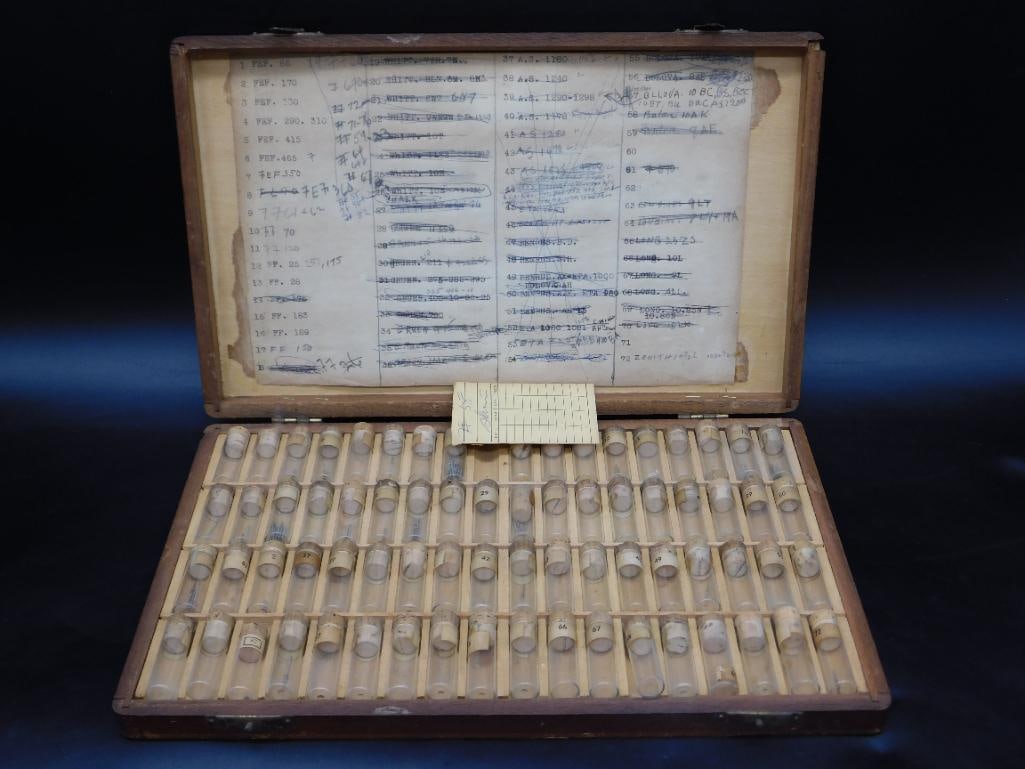 Vintage Wooden Case with Vials and Label Chart WATCHMAKER WATCHMAKING TOOLS (1 of 5)