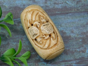 CARVED JADE ROCK STONE LAPIDARY SPECIMEN