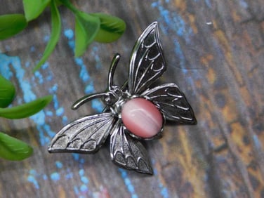 STONE STUDDED BUTTERFLY BROOCH ROCK STONE LAPIDARY SPECIMEN