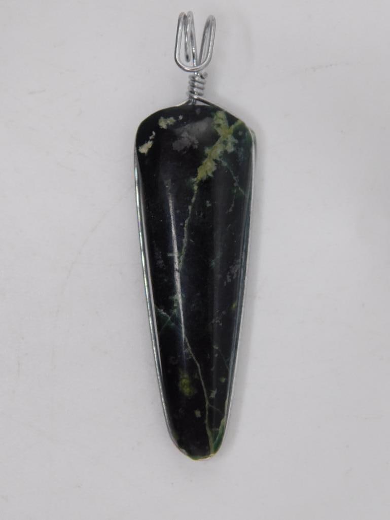 GOGUNJULA JASPER PENDANT ROCK STONE LAPIDARY SPECIMEN: GOGUNJULA JASPER PENDANT ROCK STONE LAPIDARY SPECIMEN