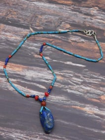 MIXED STONE NECKLACE ROCK STONE LAPIDARY SPECIMEN