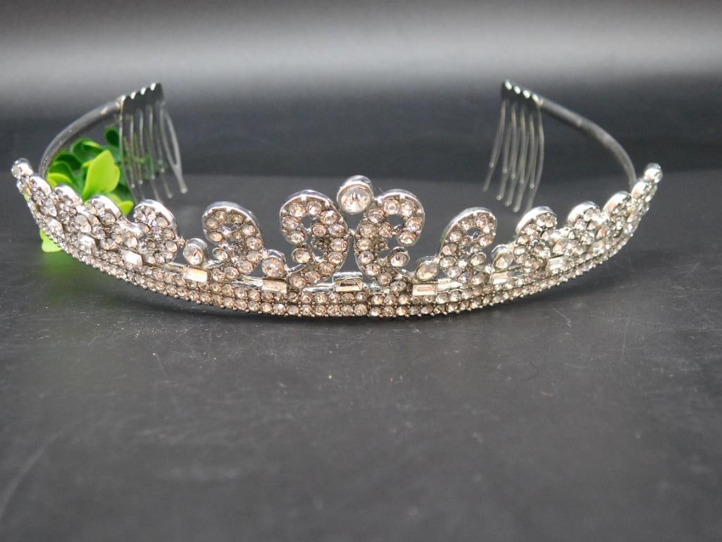 STONE TIARA: STONE TIARA