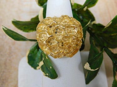GOLD TONE RING
