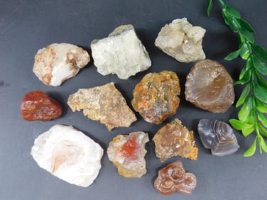 MIXED ROUGH LOT ROCK STONE LAPIDARY SPECIMEN