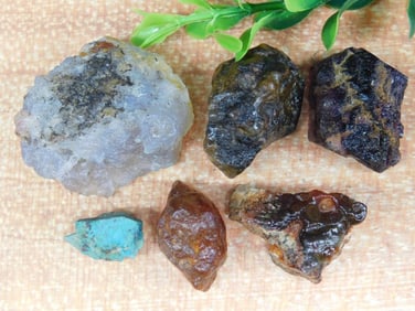 MIXED ROUGH LOT ROCK STONE LAPIDARY SPECIMEN