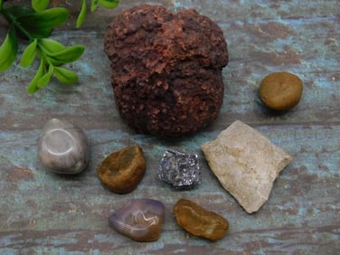 MIXED LOT ROCK STONE LAPIDARY SPECIMEN