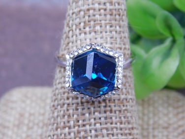 STONE RING ROCK STONE LAPIDARY SPECIMEN