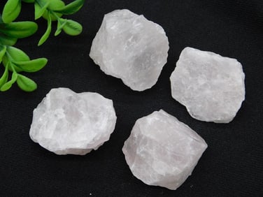 ROSE QUARTZ ROCK STONE LAPIDARY SPECIMEN