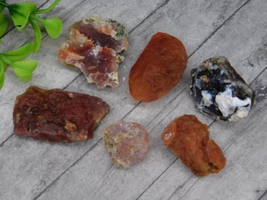 MIXED LOT ROCK STONE LAPIDARY SPECIMEN