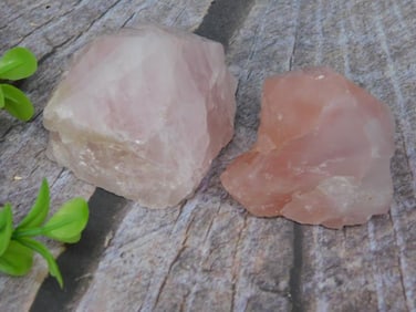 ROSE QUARTZ ROCK STONE LAPIDARY SPECIMEN