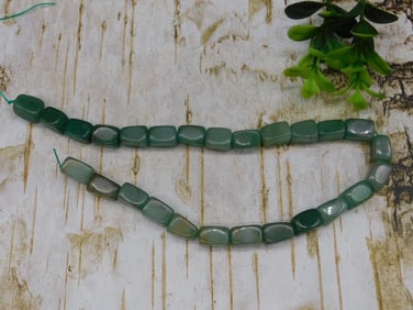 AVENTURINE BEADS ROCK STONE LAPIDARY SPECIMEN
