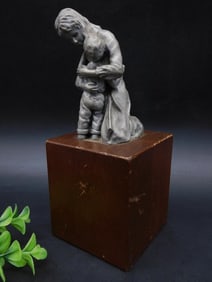 Reed & Barton Mother?s Day Pewter Sculpture ?Passing Crisis?