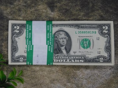 100 Strap of $2 Federal Reserve Notes