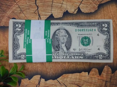 100 $2 Federal Reserve Notes, $200 Strap