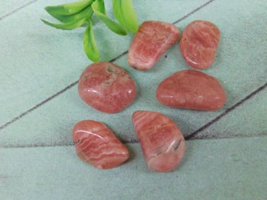 RHODOCHROSITE ROCK STONE LAPIDARY SPECIMEN