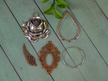 MIXED PENDANTS ROCK STONE LAPIDARY SPECIMEN