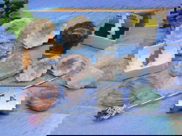 MIXED LOT ROCK STONE LAPIDARY SPECIMEN